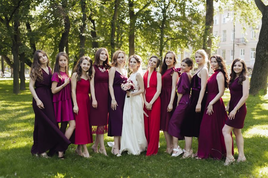 Fotógrafo de casamento Anastasiya Melnikovich (melnikovich-a). Foto de 10 de março 2018