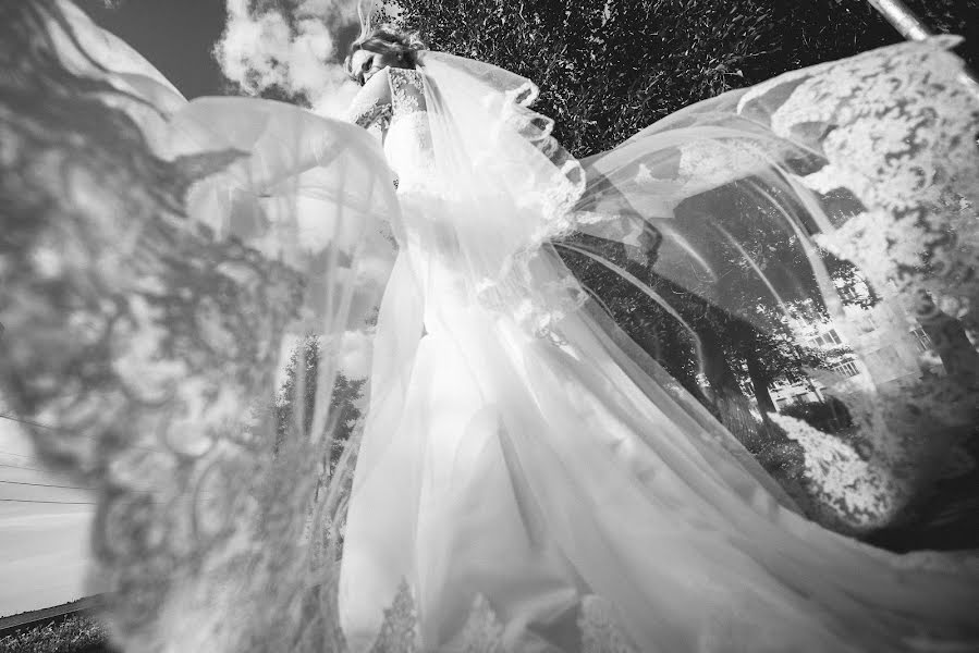 Wedding photographer Pavel Veter (pavelveter). Photo of 23 October 2015