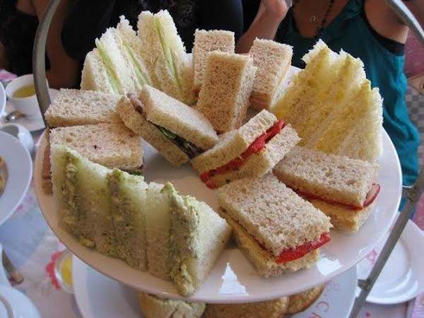 Fran's Chicken Salad Sandwiches_image