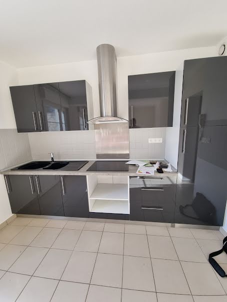 Location  appartement 2 pièces 40 m² à Liesse-Notre-Dame (02350), 460 €