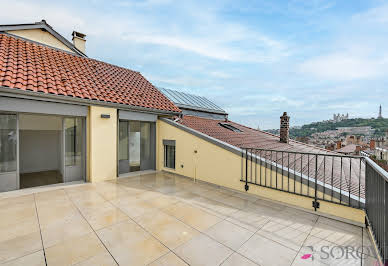 Apartment with terrace 1