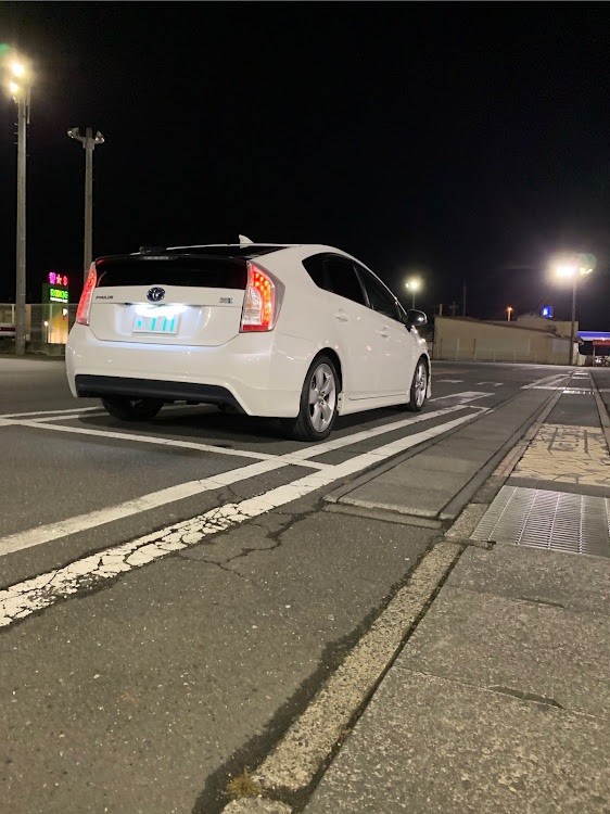 プリウスの普段乗り通勤車に関するカスタム事例の投稿画像2枚目