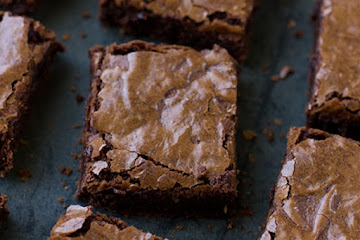 Fudgy Flourless Brownies Recipe