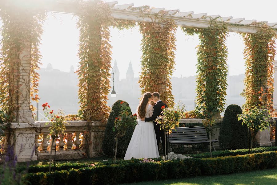 Fotógrafo de bodas Flóra Kürti (aandfphotography). Foto del 18 de octubre 2023