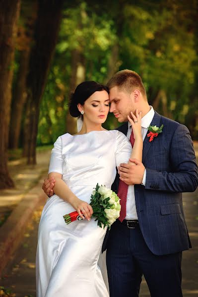 結婚式の写真家Yuriy Luksha (juraluksha)。2015 8月27日の写真