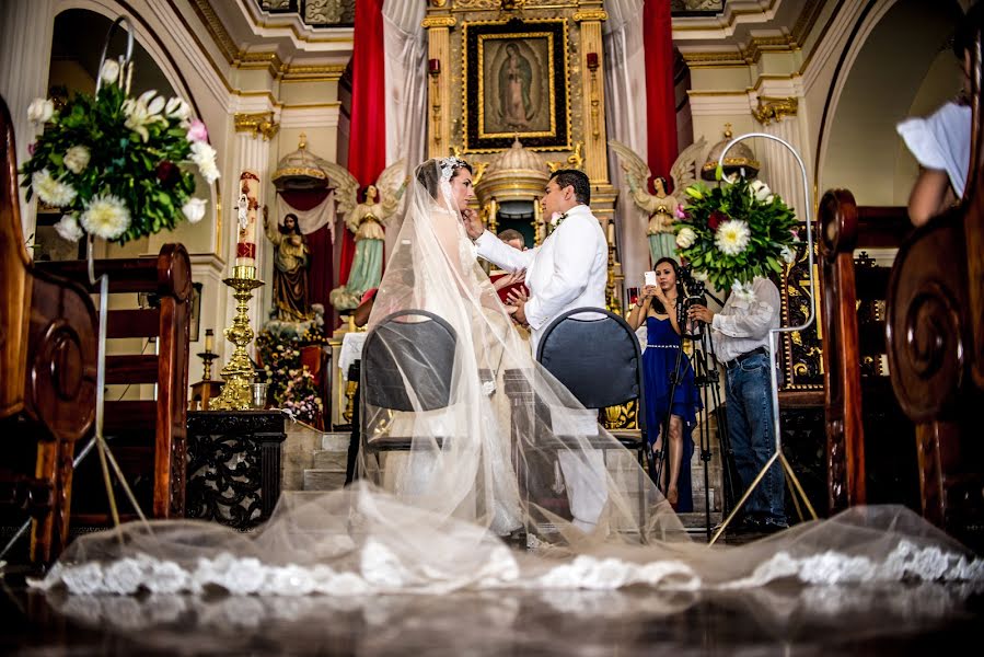 Svatební fotograf Gustavo Altamirano (gustavoaltamir). Fotografie z 13.října 2016
