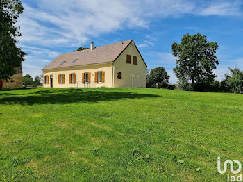 maison à Saint-Jean-d'Assé (72)