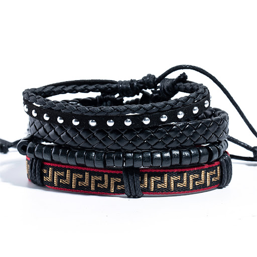 Title 7, Meerlagige handgemaakte armband