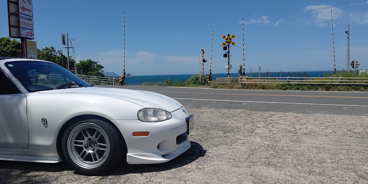 ロードスターのドライブ・カフェ・海と愛車に関するカスタム事例の投稿画像3枚目