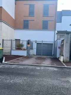 Vente parking   à Antony (92160), 36 800 €