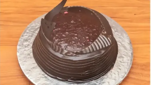 Chocolate Strawberry Cake