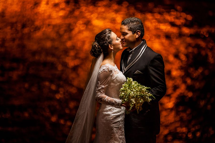 Wedding photographer Leonardo Carvalho (leonardocarvalh). Photo of 7 May 2015