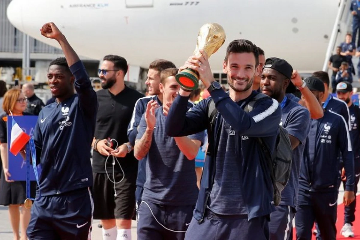 Daar zijn de wereldkampioenen! Franse helden weer thuis en het belooft nog een memorabele (feest)avond te worden