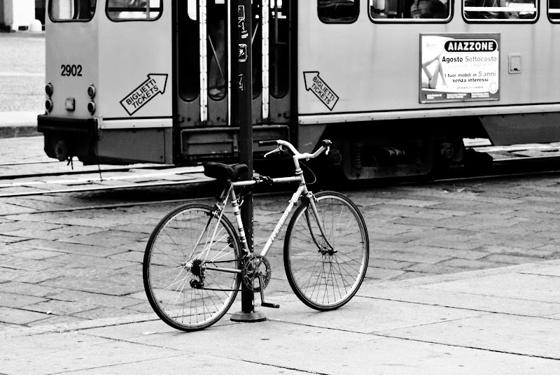 Tram vs Bike di simotor