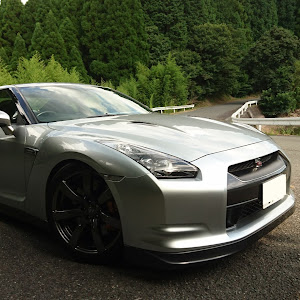 NISSAN GT-R R35