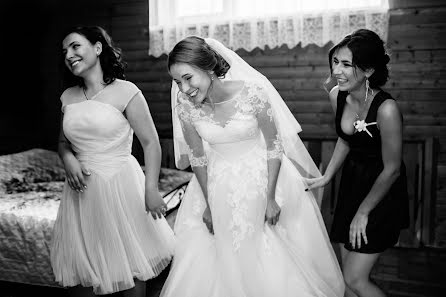 Wedding photographer Olga Udyanskaya (olyushka). Photo of 5 December 2015