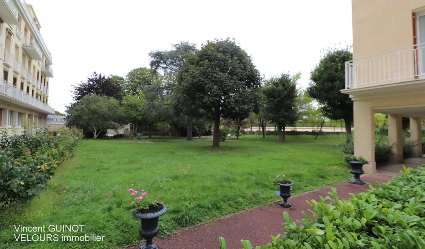 Apartment with terrace Saint-Germain-en-Laye