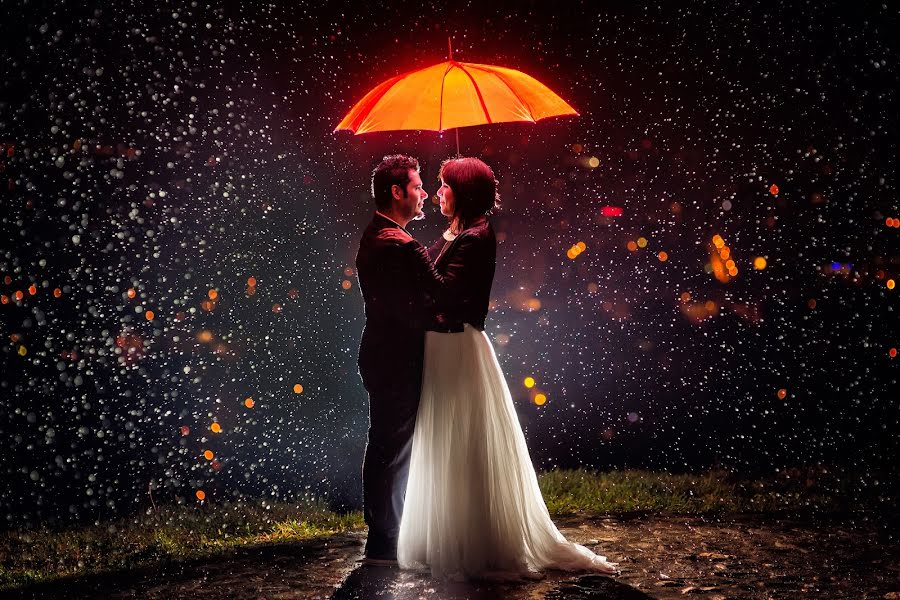 Wedding photographer Ciprian Dumitrescu (cipriandumitres). Photo of 24 October 2014