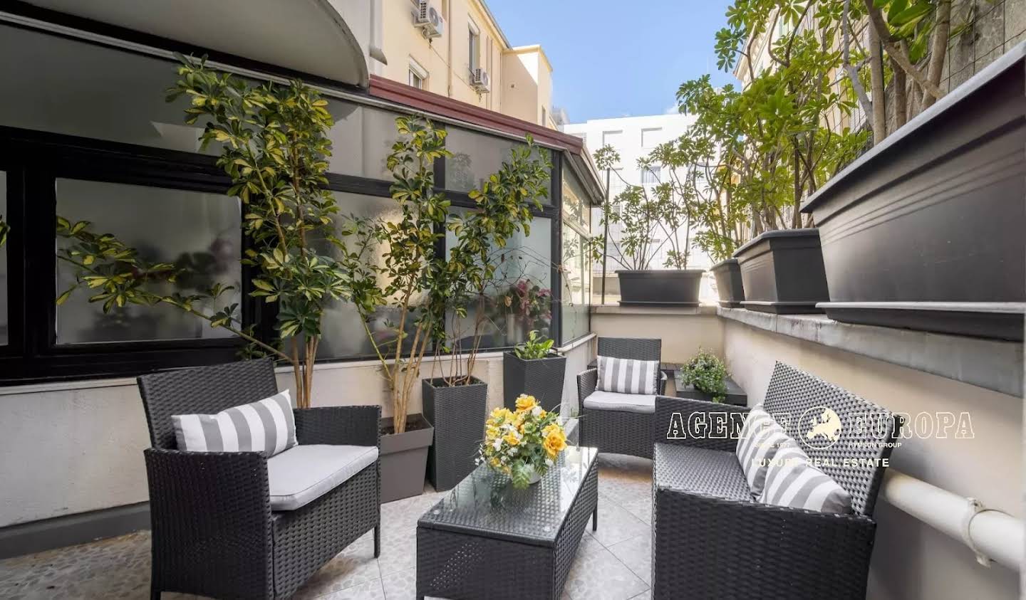 Apartment with terrace Cannes