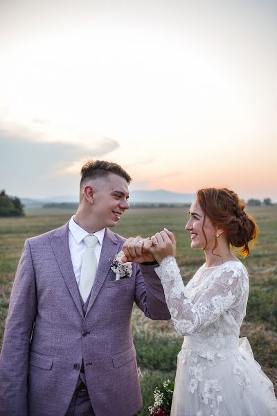 Fotógrafo de casamento Anna Rabatin (anarabatin). Foto de 1 de outubro 2019