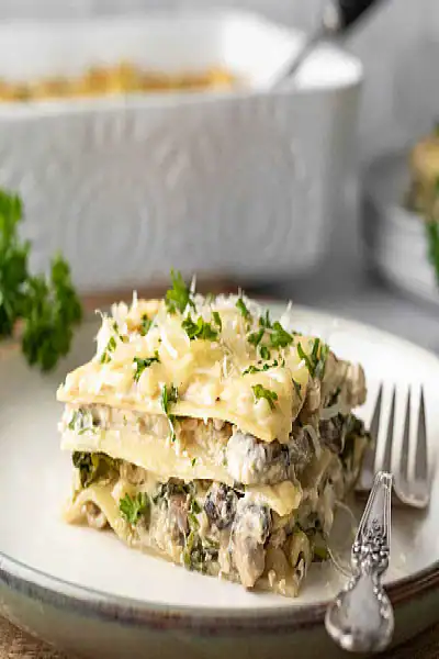 Mushroom And Spinach Lasagane In Alfredo