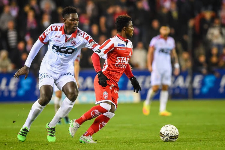 Après Mouscron, Feruz se relance en D3 anglaise