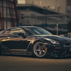 NISSAN GT-R R35