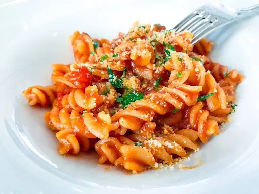 Veg Tangy Tomato Pasta