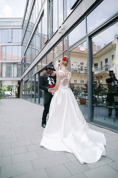 Wedding photographer Zsuzsanna Bunda (zsuzsannabunda). Photo of 18 July 2019