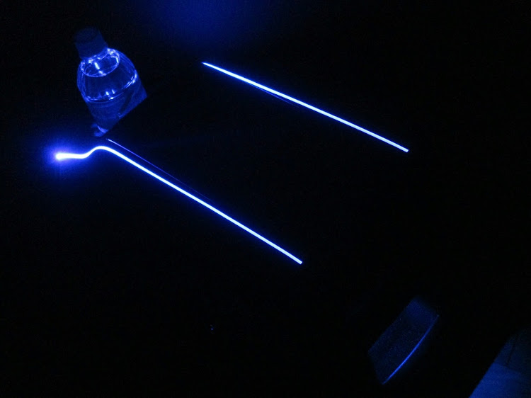 エスクァイアのDIY・LED・イルミ・エーモンに関するカスタム事例の投稿画像3枚目