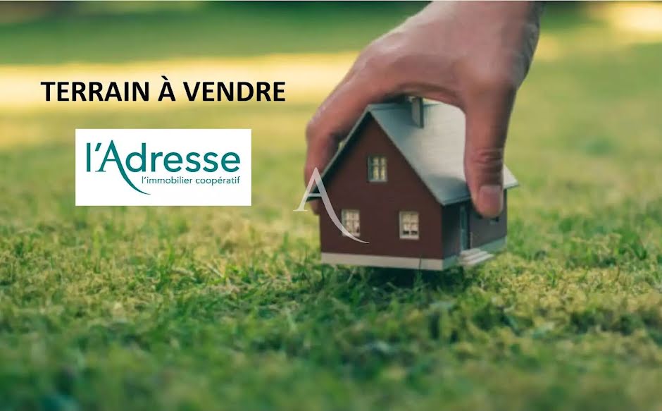 Vente terrain  1300 m² à Soissons (02200), 66 000 €