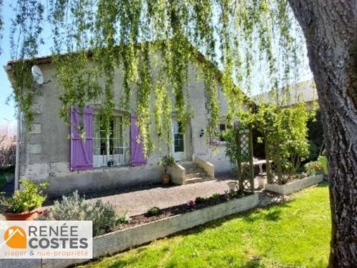 Vente viager 8 pièces 210 m² à Jonzac (17500), 127 920 €