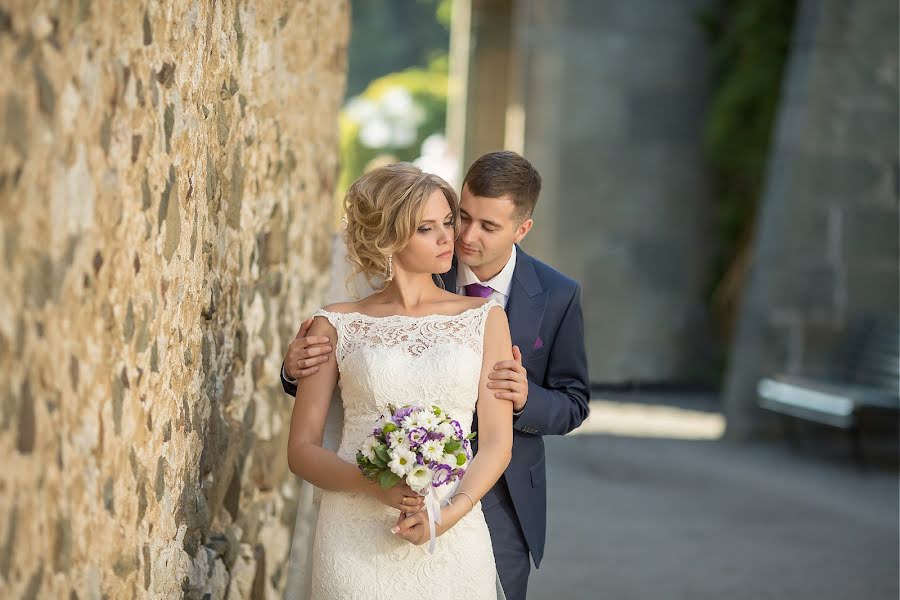 Fotografo di matrimoni Olga Selezneva (olgastihiya). Foto del 13 marzo 2018