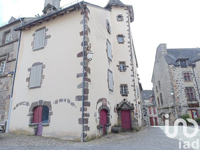 Vente maison  160 m² à Salers (15140), 240 000 €