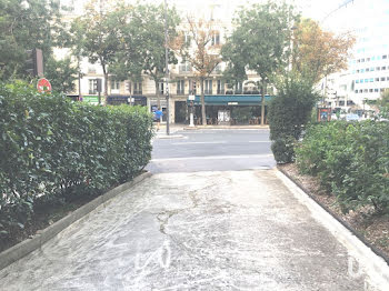 parking à Paris 16ème (75)