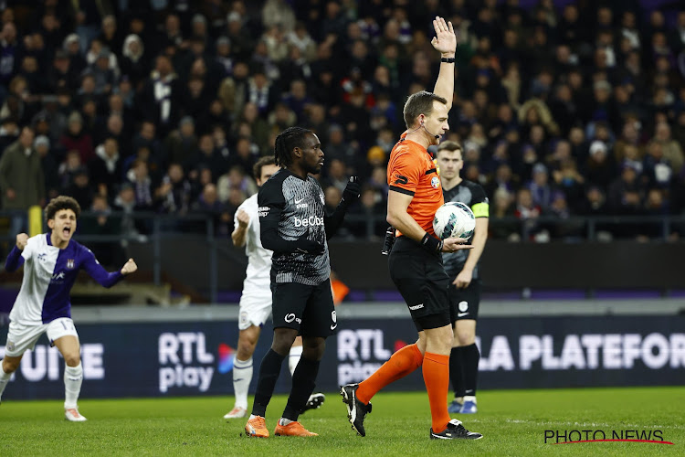 "Cela honorerait Anderlecht de ne pas protester contre un replay face à Genk"