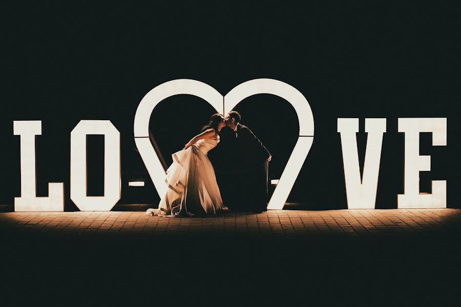 Fotografo di matrimoni Carmelo Ucchino (carmeloucchino). Foto del 14 febbraio 2022