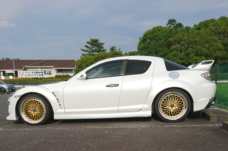RX-8の毎日暑くて大変です・熱中症には気を付けて・ドライブ・風車のある公園に関するカスタム事例の投稿画像2枚目