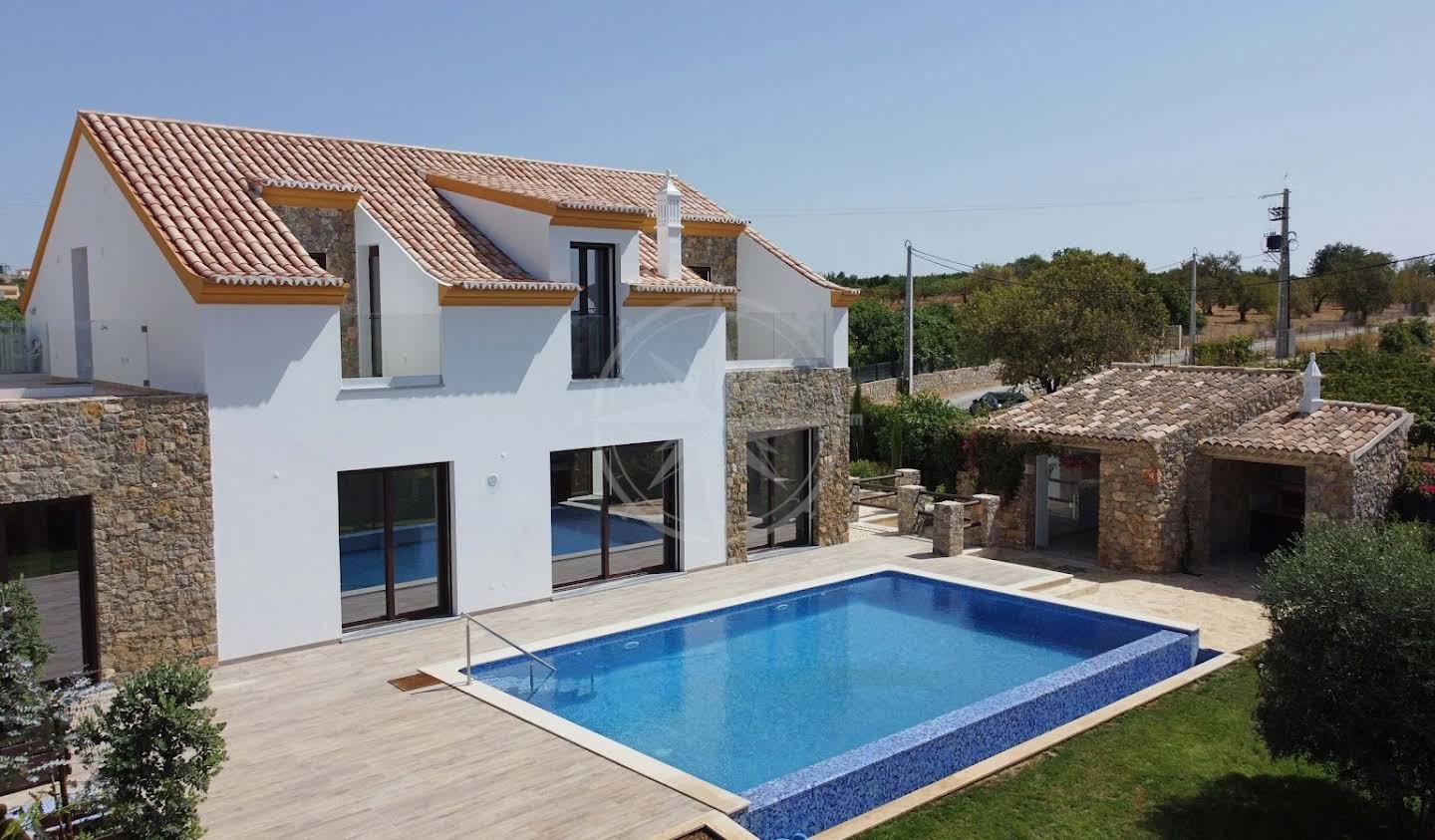 House Tavira