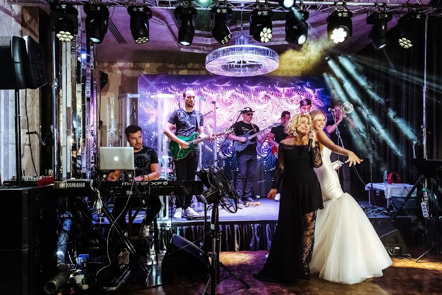 Fotógrafo de bodas Kseniya Rzhevskaya (ksumee2209). Foto del 22 de septiembre 2018