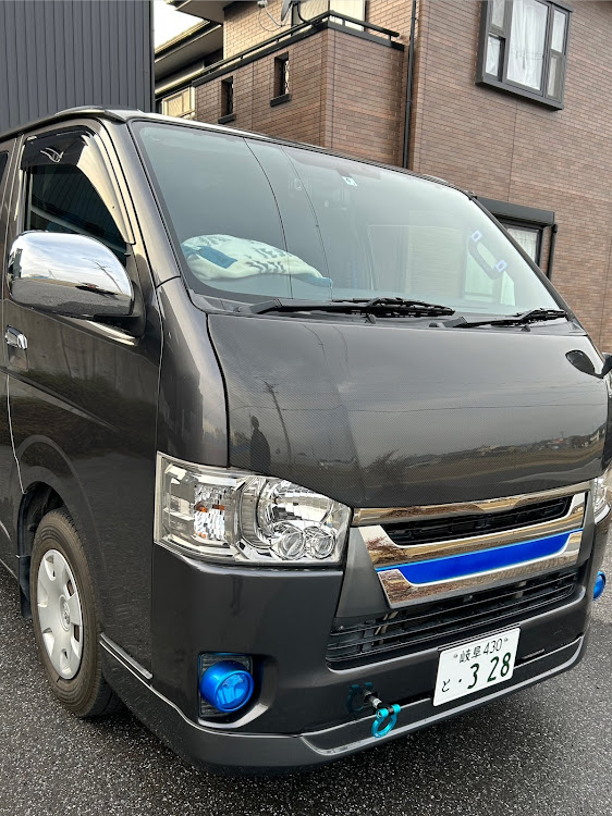 ハイエースバンのハイエース200系・青活・玄武ハイパーフローフィルター・エアコンモールに関するカスタム事例の投稿画像1枚目