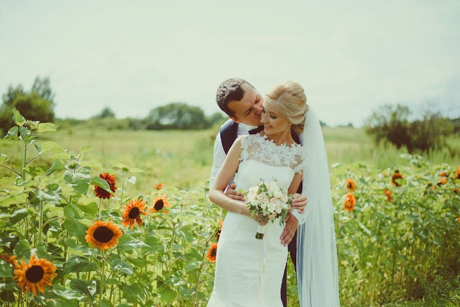 婚礼摄影师Elina Kabakova（artvisionlv）。2018 7月31日的照片
