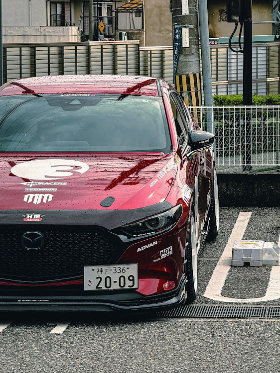 MAZDA3のリアビックローター化・キャンバープレート3度・Bespoke京都・車検に向けて準備・フェンダーアーチモール検討に関するカスタム事例の投稿画像2枚目