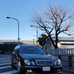 Eクラス ステーションワゴン S211