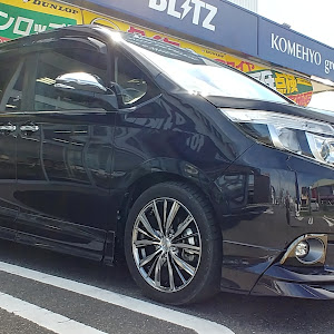 エスクァイア ZRR80G