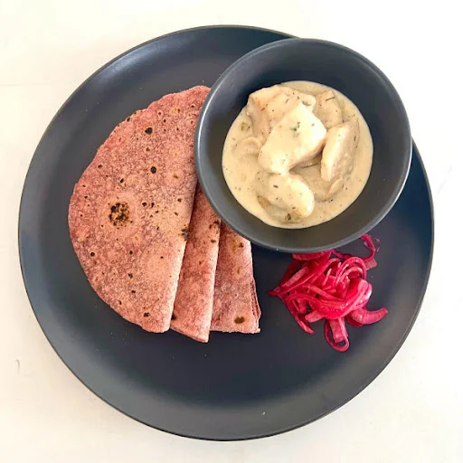 Malai Fish With Beetroot Chapati And Onion Salad