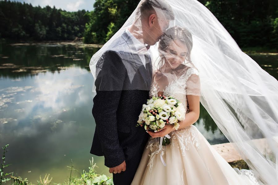 Wedding photographer Vitaliy Kovtunovich (kovtunovych). Photo of 19 November 2018