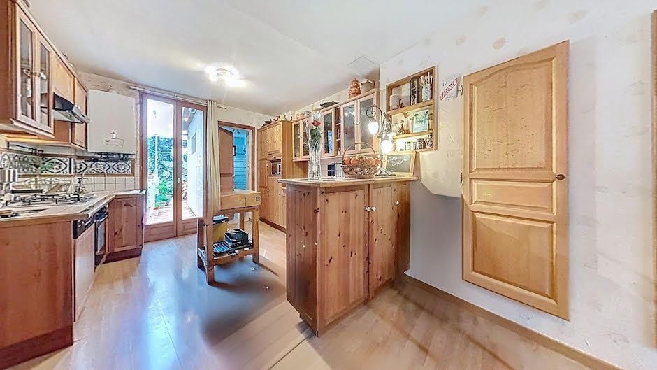 Vente maison 8 pièces 162 m² à Beziers (34500), 210 000 €