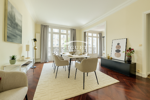 Apartment 4
