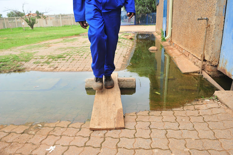 Pupils at Nomini Primary School have had to stay at home after toilets at their school became clogged up